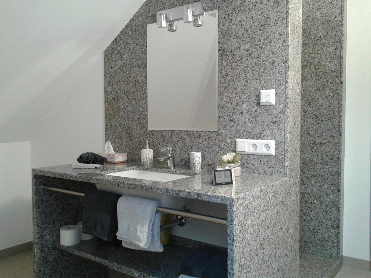 Dzt-Schwarzwaldhotel Garni Unterkirnach 部屋 写真
